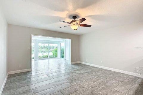 Condo in Crystal River, Florida, 2 bedrooms  № 1898867 - photo 18