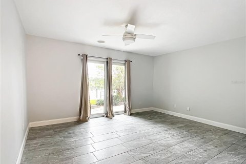 Condo in Crystal River, Florida, 2 bedrooms  № 1898867 - photo 29