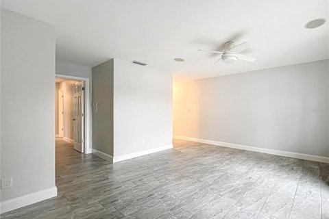 Condo in Crystal River, Florida, 2 bedrooms  № 1898867 - photo 26