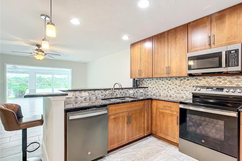 Condo in Crystal River, Florida, 2 bedrooms  № 1898867 - photo 14
