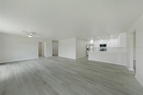 Propiedad comercial en venta en Rotonda, Florida, 27 dormitorios, 546.73 m2 № 1829742 - foto 10