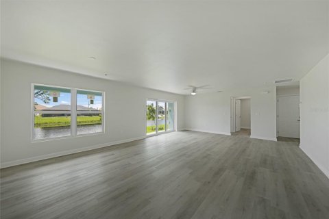 Propiedad comercial en venta en Rotonda, Florida, 27 dormitorios, 546.73 m2 № 1829742 - foto 7