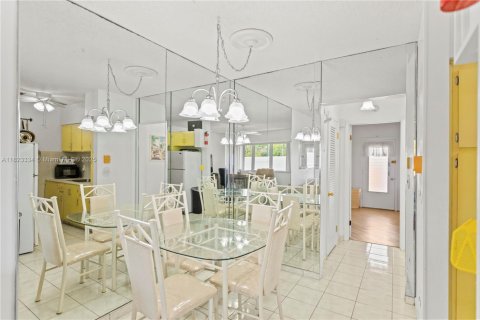 Condo in Hallandale Beach, Florida, 1 bedroom  № 1788709 - photo 5