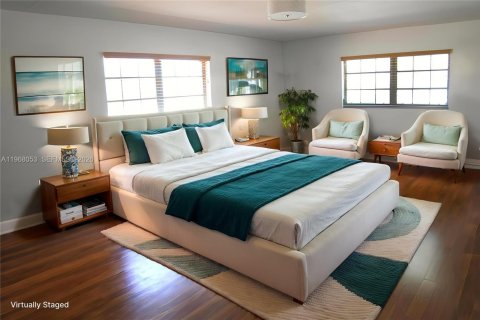 Villa ou maison à vendre à Hialeah, Floride: 4 chambres, 252.14 m2 № 2029344 - photo 5