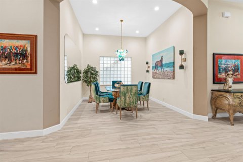 House in Delray Beach, Florida 3 bedrooms, 258.36 sq.m. № 2146548 - photo 6