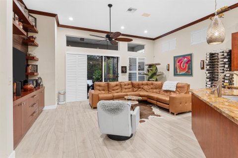 House in Delray Beach, Florida 3 bedrooms, 258.36 sq.m. № 2146548 - photo 12