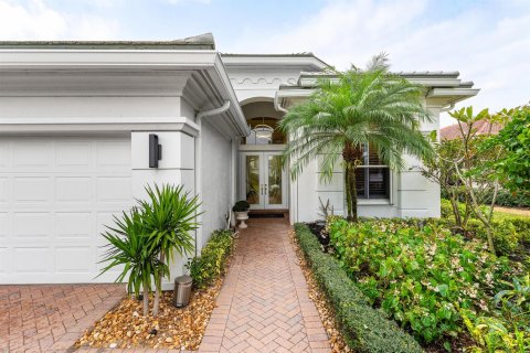 House in Delray Beach, Florida 3 bedrooms, 258.36 sq.m. № 2146548 - photo 4