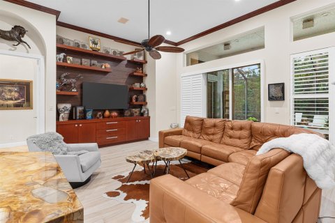 House in Delray Beach, Florida 3 bedrooms, 258.36 sq.m. № 2146548 - photo 13
