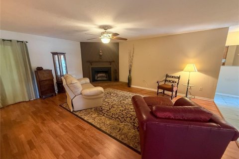 House in Merrit Island, Florida 3 bedrooms, 152.17 sq.m. № 1894328 - photo 5