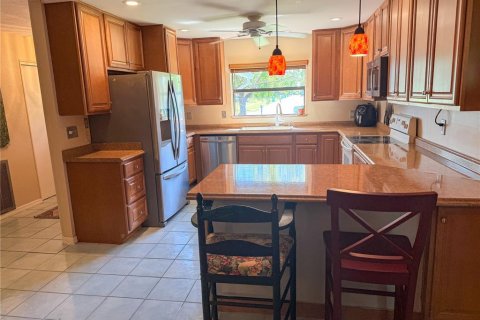 House in Merrit Island, Florida 3 bedrooms, 152.17 sq.m. № 1894328 - photo 7