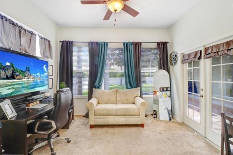 House in Valrico, Florida 4 bedrooms, 242.38 sq.m. № 2345092 - photo 12