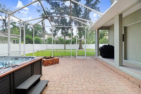 House in Valrico, Florida 4 bedrooms, 242.38 sq.m. № 2345092 - photo 9