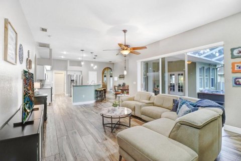 House in Valrico, Florida 4 bedrooms, 242.38 sq.m. № 2345092 - photo 22