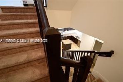 Touwnhouse à louer à Doral, Floride: 3 chambres, 226.5 m2 № 1948838 - photo 15