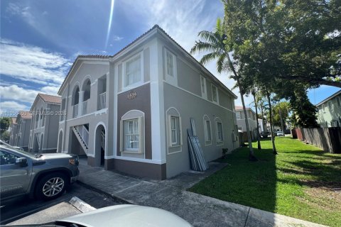 Condo in Homestead, Florida, 3 bedrooms  № 2012072 - photo 4