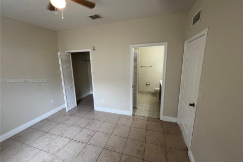 Condo in Homestead, Florida, 3 bedrooms  № 2012072 - photo 30