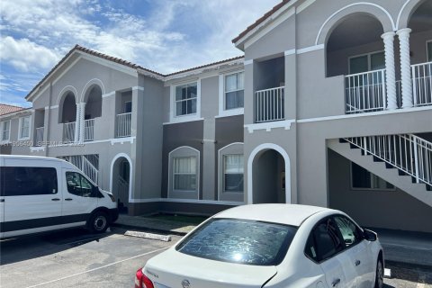 Condo in Homestead, Florida, 3 bedrooms  № 2012072 - photo 3