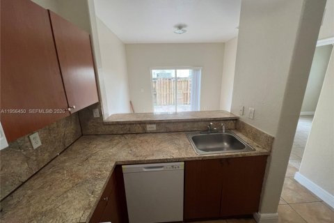 Condo in Homestead, Florida, 3 bedrooms  № 2012072 - photo 22