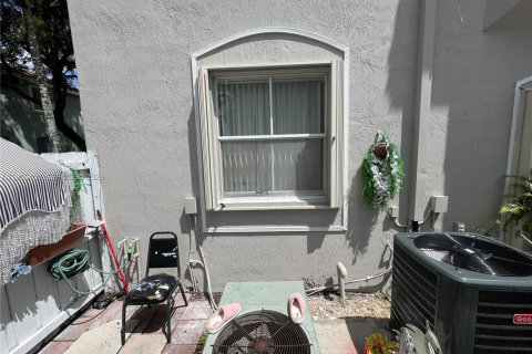 Condo in Homestead, Florida, 3 bedrooms  № 2012072 - photo 11