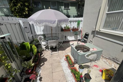 Condo in Homestead, Florida, 3 bedrooms  № 2012072 - photo 10