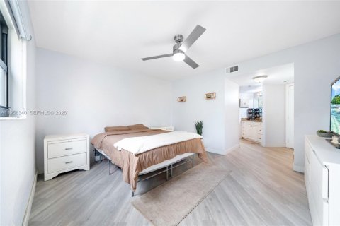 Купить кондоминиум в Плантация, Флорида 2 спальни, 88.26м2, № 2011972 - фото 11