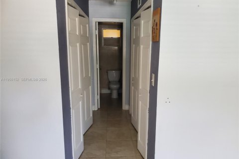 Condominio en alquiler en Hallandale Beach, Florida, 1 dormitorio, 66.43 m2 № 2009976 - foto 8