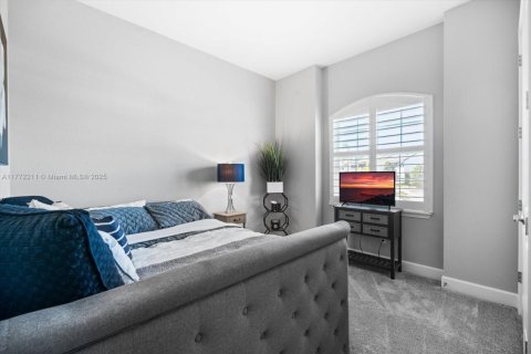 House in Port Orange, Florida 4 bedrooms, 210.52 sq.m. № 1623143 - photo 18