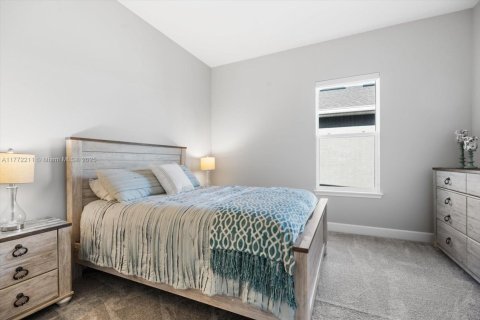 House in Port Orange, Florida 4 bedrooms, 210.52 sq.m. № 1623143 - photo 16