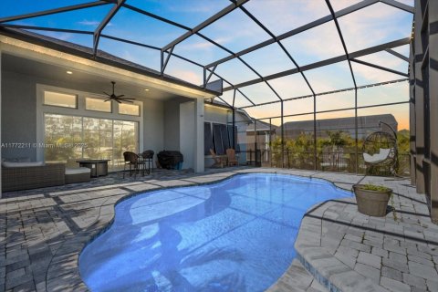 House in Port Orange, Florida 4 bedrooms, 210.52 sq.m. № 1623143 - photo 3