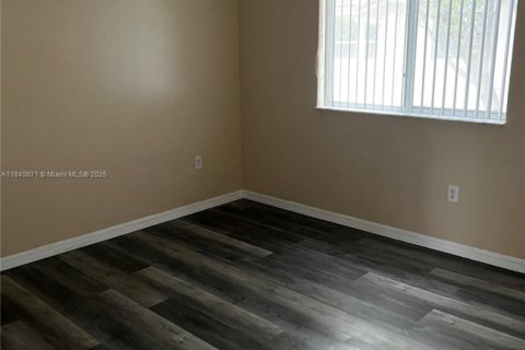 Condo in Homestead, Florida, 2 bedrooms  № 1830229 - photo 5