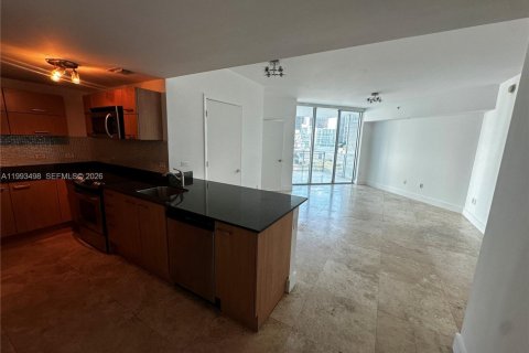 Condominio en alquiler en Miami, Florida, 3 dormitorios, 99.87 m2 № 2057321 - foto 8