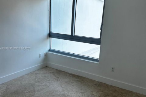 Condominio en alquiler en Miami, Florida, 3 dormitorios, 99.87 m2 № 2057321 - foto 22