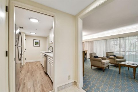 Condo in Palm Harbor, Florida, 2 bedrooms  № 1593599 - photo 12