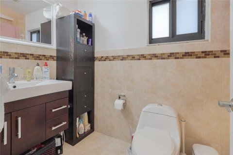 Купить виллу или дом в Майами, Флорида 3 спальни, 119.84м2, № 2047699 - фото 13