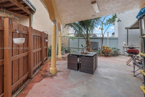 Купить виллу или дом в Майами, Флорида 3 спальни, 119.84м2, № 2047699 - фото 16