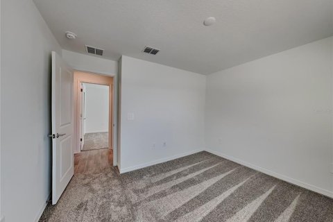 House in Haines City, Florida 3 bedrooms, 144.46 sq.m. № 2224786 - photo 9