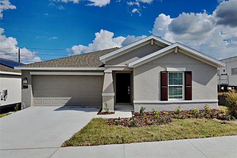 House in Haines City, Florida 3 bedrooms, 144.46 sq.m. № 2224786