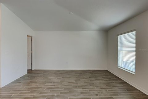 House in Haines City, Florida 3 bedrooms, 144.46 sq.m. № 2224786 - photo 2