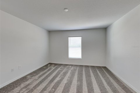 House in Haines City, Florida 3 bedrooms, 144.46 sq.m. № 2224786 - photo 5
