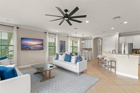 House in Four Corners, Florida 5 bedrooms, 383.41 sq.m. № 1815643 - photo 24
