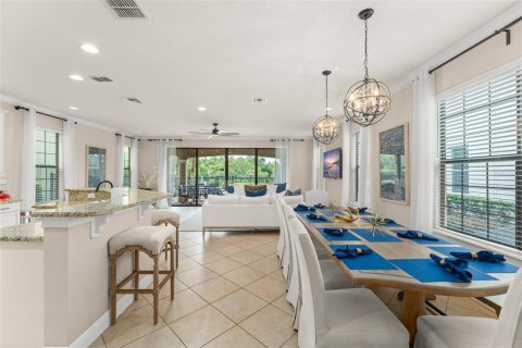 House in Four Corners, Florida 5 bedrooms, 383.41 sq.m. № 1815643 - photo 19