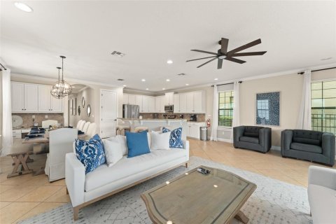 House in Four Corners, Florida 5 bedrooms, 383.41 sq.m. № 1815643 - photo 25