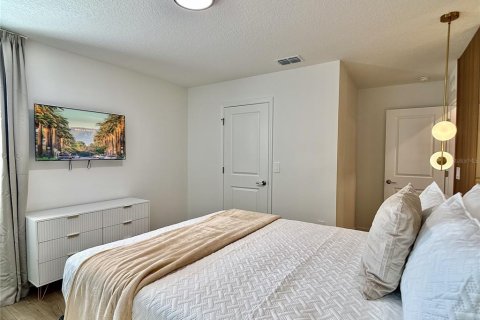 Casa en venta en Kissimmee, Florida, 5 dormitorios, 220.18 m2 № 2420164 - foto 25