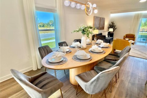Casa en venta en Kissimmee, Florida, 5 dormitorios, 220.18 m2 № 2420164 - foto 6