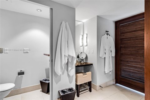 Condominio en venta en Miami Beach, Florida, 1 dormitorio, 80.82 m2 № 1943057 - foto 15