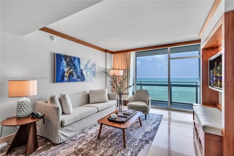 Condominio en venta en Miami Beach, Florida, 1 dormitorio, 80.82 m2 № 1943057 - foto 5