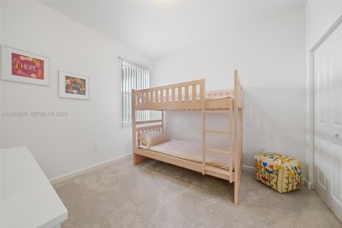 Townhouse in Florida City, Florida 4 bedrooms, 129.41 sq.m. № 2046702 - photo 26