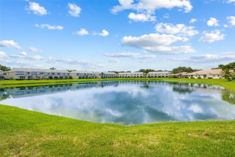 Townhouse in Dania Beach, Florida 2 bedrooms, 103.12 sq.m. № 1852423 - photo 6