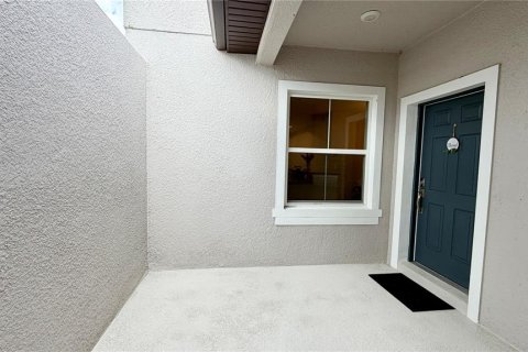 Touwnhouse à louer à Groveland, Floride: 3 chambres, 170.01 m2 № 2385869 - photo 4