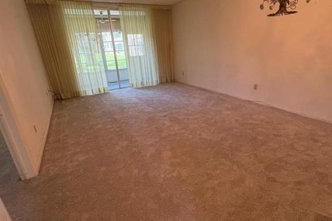 Copropriété à vendre à Tamarac, Floride: 1 chambre, 61.32 m2 № 2084428 - photo 2